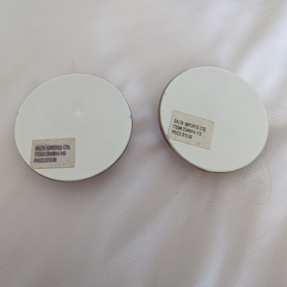 Pair of glass dome shaped paper weights. Pheasant like Bird graphics. - Picture 7 of 8